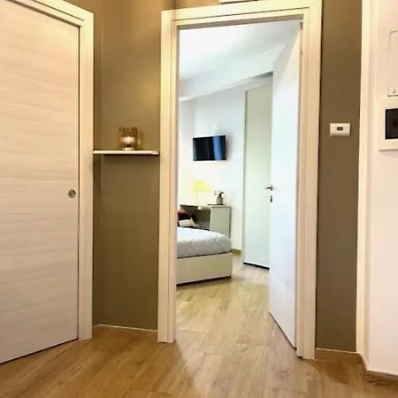 Licia House - Intero - San Giovanni